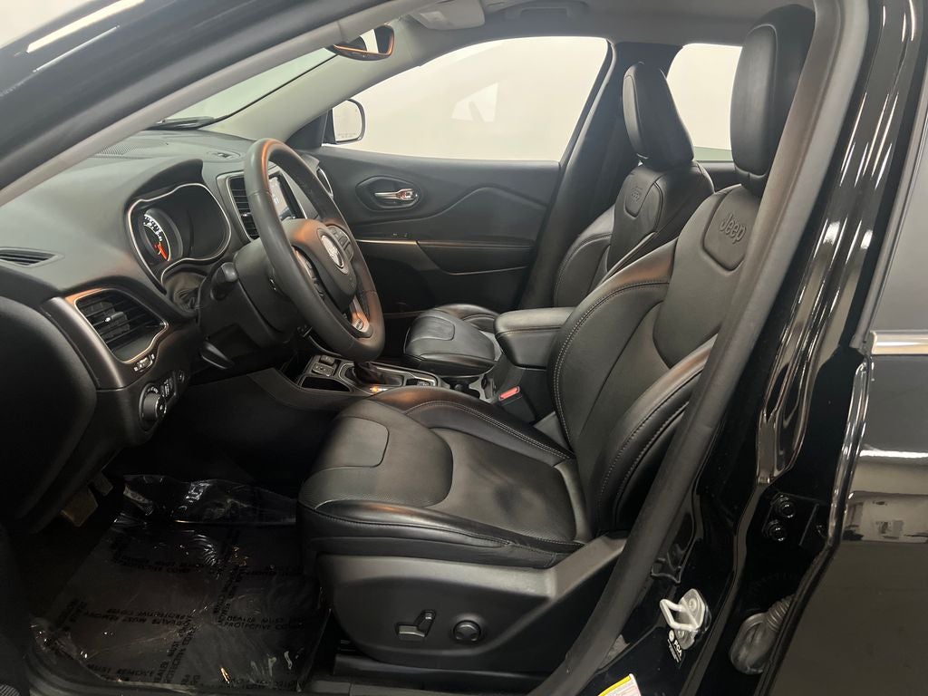 2022 Jeep Cherokee Latitude Lux