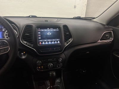 2022 Jeep Cherokee Latitude Lux