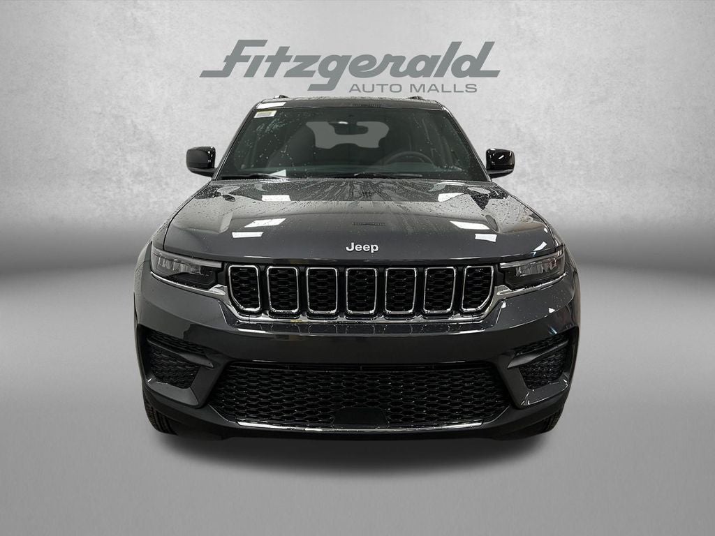 2025 Jeep Grand Cherokee GRAND CHEROKEE LAREDO 4X2