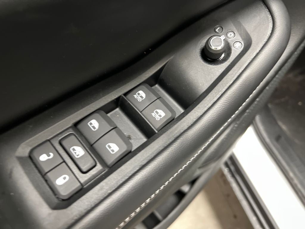 2026 Jeep Grand Cherokee GRAND CHEROKEE LAREDO X 4X2