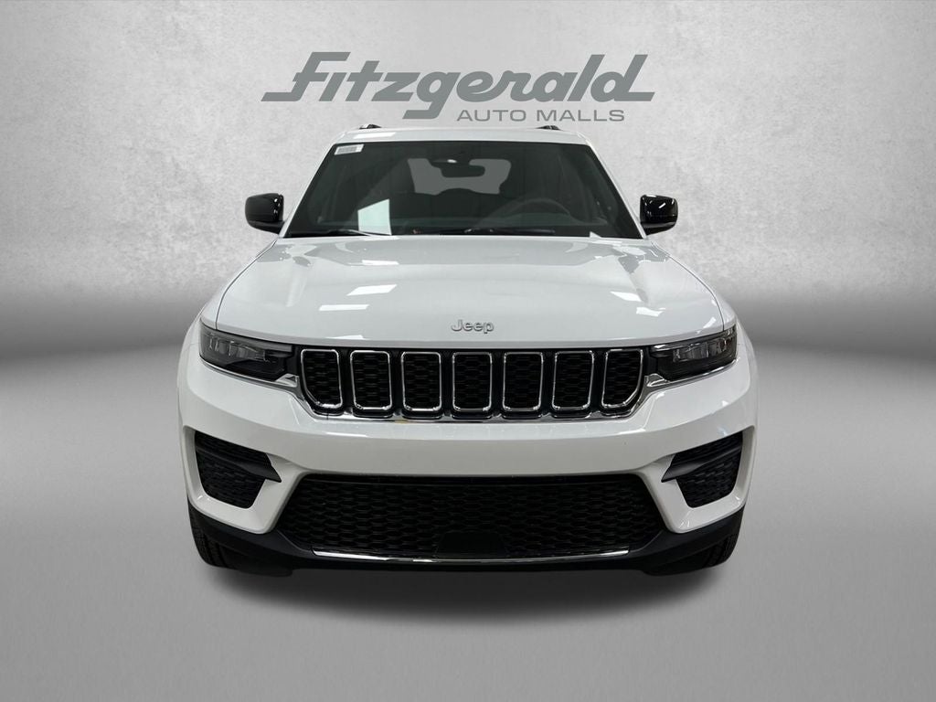 2025 Jeep Grand Cherokee GRAND CHEROKEE LAREDO 4X2