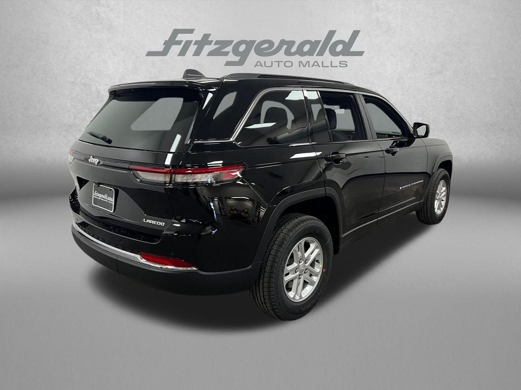 2025 Jeep Grand Cherokee GRAND CHEROKEE LAREDO 4X2