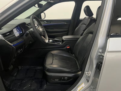 2023 Jeep Grand Cherokee L Overland 4x2