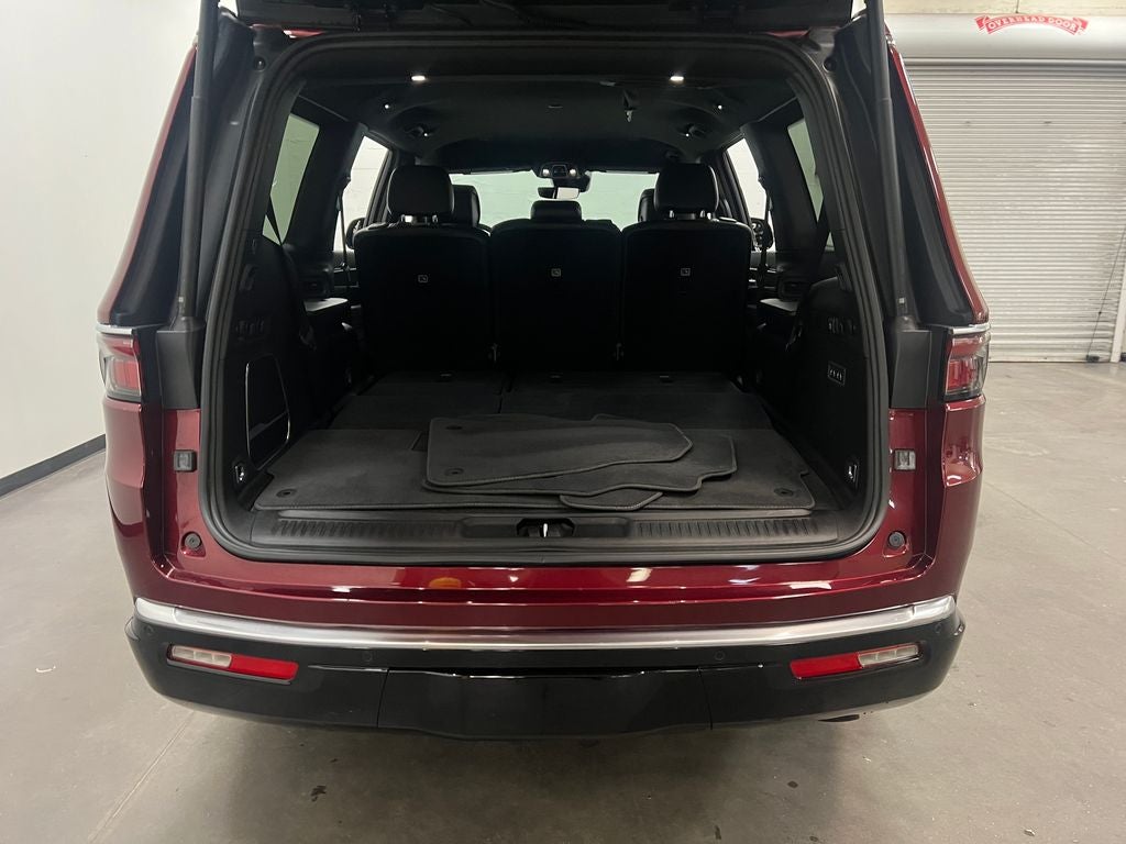 2022 Jeep Wagoneer Series III 4x2
