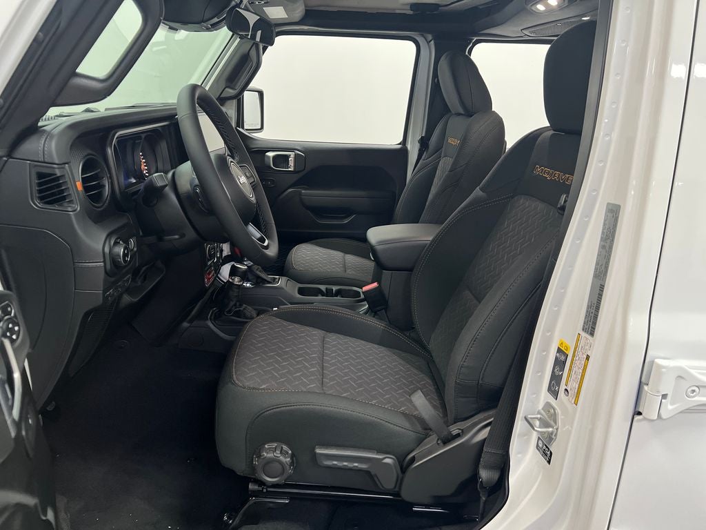 2026 Jeep Gladiator GLADIATOR MOJAVE 4X4