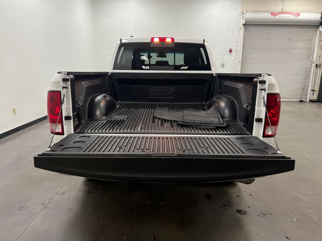 2019 RAM 1500 Classic SLT Crew Cab 4x2 6'4' Box