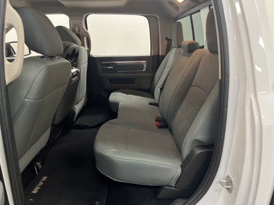 2019 RAM 1500 Classic SLT Crew Cab 4x2 6'4' Box