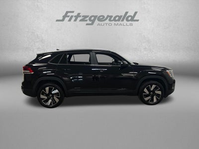 2024 Volkswagen Atlas Cross Sport 2.0T SE w/Technology