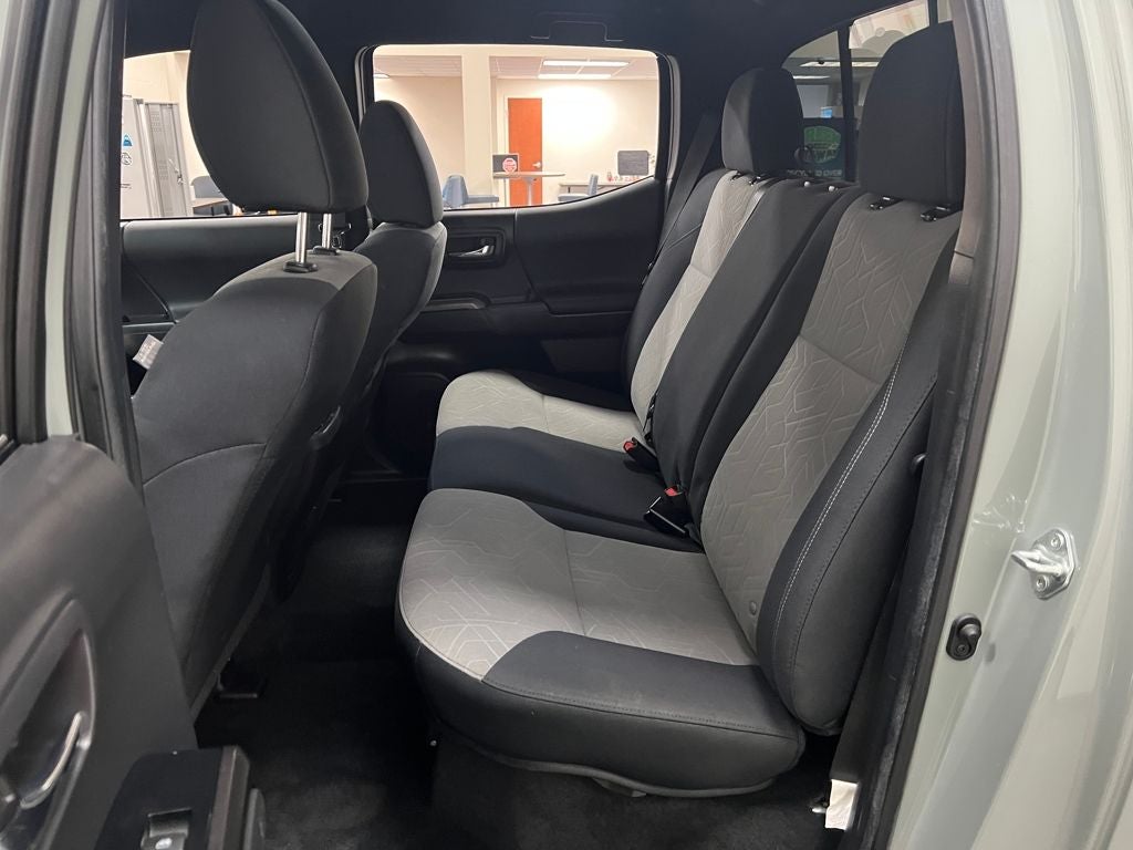 2022 Toyota Tacoma TRD Off-Road V6