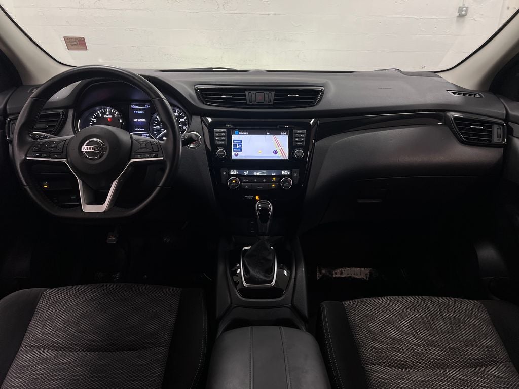 2017 Nissan Rogue Sport SV
