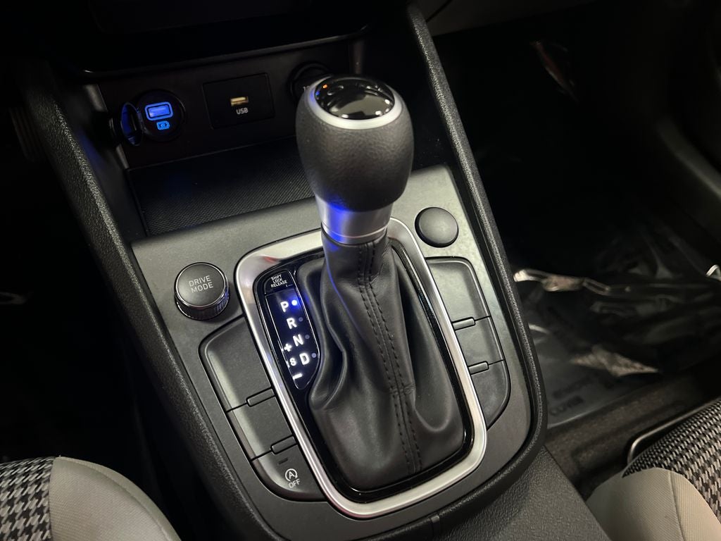 2022 Hyundai Kona SE